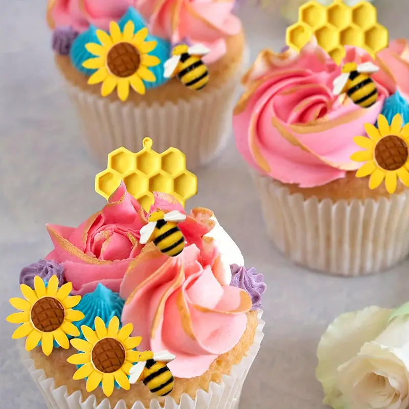 4 Moldes de silicona con formas de colmena, abeja y flor para decoración de pasteles. - Imagen 4